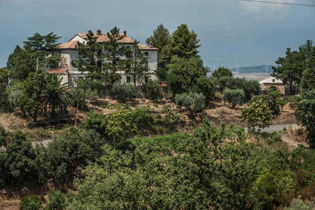 Agriturismo Miracco Atanasio Franco "Il Maniero" Santa Sofia d'Epiro Εξωτερικό φωτογραφία