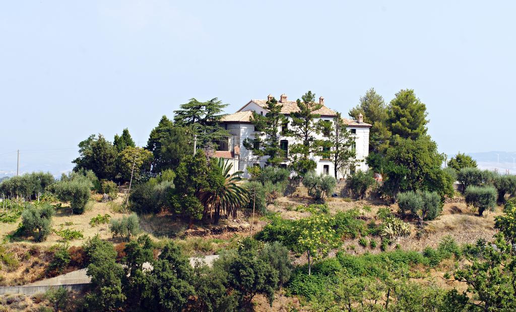 Agriturismo Miracco Atanasio Franco "Il Maniero" Santa Sofia d'Epiro Εξωτερικό φωτογραφία