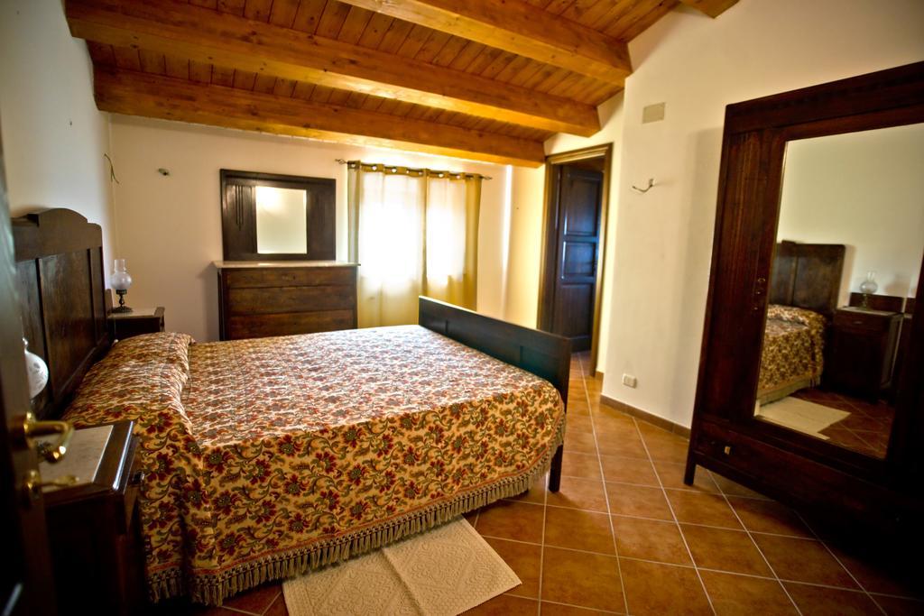 Agriturismo Miracco Atanasio Franco "Il Maniero" Santa Sofia d'Epiro Εξωτερικό φωτογραφία