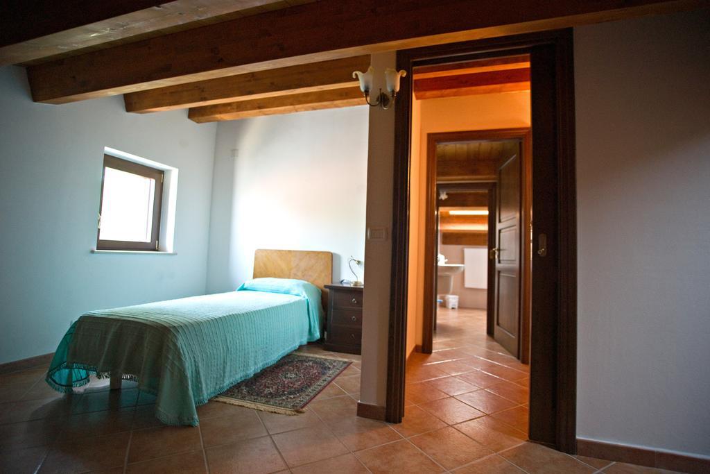 Agriturismo Miracco Atanasio Franco "Il Maniero" Santa Sofia d'Epiro Εξωτερικό φωτογραφία
