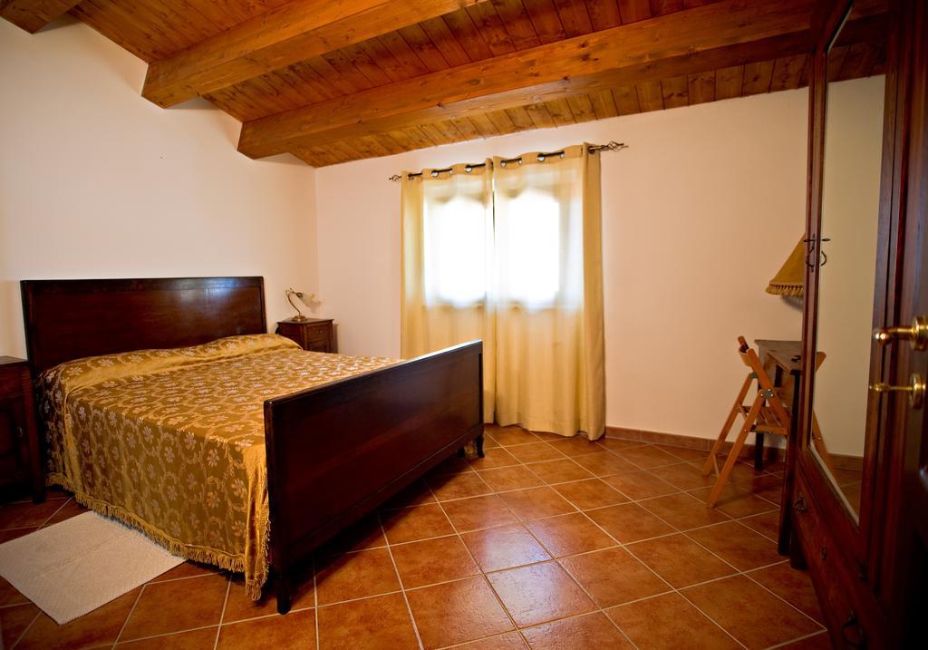 Agriturismo Miracco Atanasio Franco "Il Maniero" Santa Sofia d'Epiro Εξωτερικό φωτογραφία